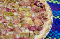 One-Crust Rhubarb Pie – Illinois Country Living Magazine image