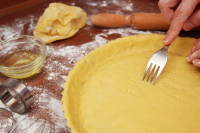 HOW DO YOU KEEP PIE CRUST FROM GETTING SOGGY RECIPES