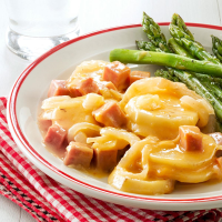 Low-calorie pasta recipes | BBC Good Food image