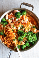 Best Shrimp and Broccoli Fettuccine Recipe - How To Make ... image