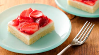 Strawberries and Cream Dessert Squares Recipe ... image