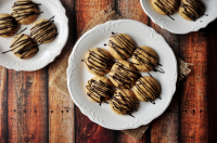PEANUT BUTTER COOKIES WITH SNICKERS INSIDE RECIPES