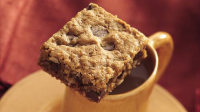 Oatmeal Cookie Bars Recipe - BettyCrocker.com image