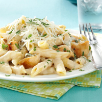 Penne Gorgonzola with Chicken Recipe: How to Make It image