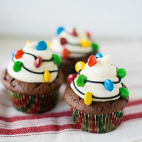 18 Adorable Christmas Cupcake Recipe Ideas That Are ... image