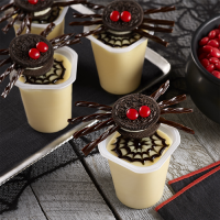 Scary Spider Pudding Cups | Ready Set Eat image