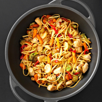 Sizzling Chicken Lo Mein Recipe: How to Make It image