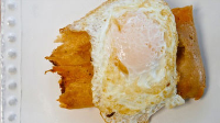 Fried Tamale and Egg Recipe - QueRicaVida.com image