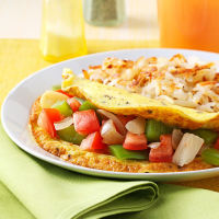 Tomato and Green Pepper Omelet Recipe: How to Make It image