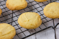 3 Ingredient Melt in Your Mouth Shortbread Cookies Recipe ... image