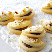 Folded Hazelnut Cookies Recipe: How to Make It image