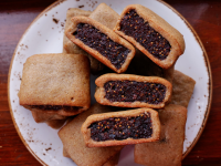 Homemade Fig Bars — How To Make Fig Newtons From Scratch image