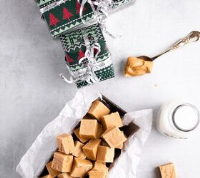 Easy Peanut Butter Fudge With Marshmallows | Foodtalk image