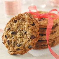 Chocolate Chip Cherry Oatmeal Cookies Recipe: How to Make It image