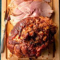 Baked Ham with Honey-Chipotle Glaze Recipe: How to Make It image