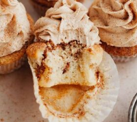 Cinnamon Swirl Cupcakes With Brown Sugar Frosting | Foodtalk image