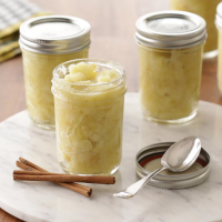 Old-Fashioned Applesauce Recipe: How to Make It image