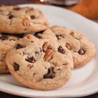 Jumbo Chocolate Chip Cookies Recipe: How to Make It image