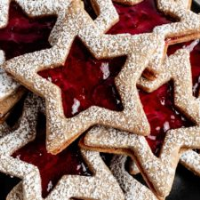 linzer cookies with homemade mulled wine jelly - whisked ... image