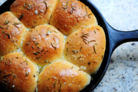 BUTTERED ROSEMARY ROLLS RECIPES