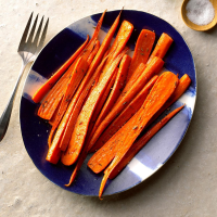 Roasted Carrots with Thyme Recipe: How to Make It image