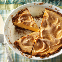 Pumpkin Gingersnap Ice Cream Pie Recipe: How to Make It image