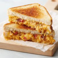 Bacon & Pimento Cheese Grilled Cheese Recipe | Land O’Lakes image