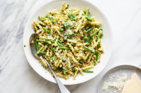 Pasta With Green Beans and Almond Gremolata Recipe - NYT ... image