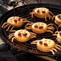 Spooky Spider Snacks Recipe: How to Make It image
