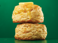 Kerrygold Cheddar Butter Biscuits | Hy-Vee image