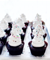 Cloud 9 Jumbo Cupcakes {Quick + Easy!} | Sweetapolita image