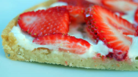 STRAWBERRY PIZZA WITH SUGAR COOKIE CRUST RECIPES