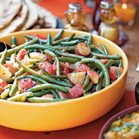 Green Beans and Potatoes in Chunky Tomato Sauce Recipe ... image
