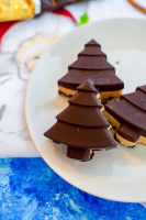 CHOCOLATE PEANUT BUTTER CHRISTMAS TREES RECIPES