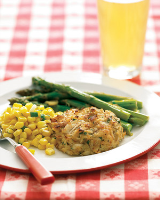WHAT DO YOU EAT CRAB CAKES WITH RECIPES