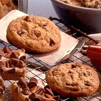 Mom's Chocolate Chip Cookies Recipe | Land O’Lakes image