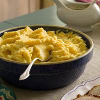 Mashed Potatoes with Cheddar Recipe: How to Make It image