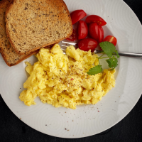 WATER OR MILK FOR SCRAMBLED EGGS RECIPES