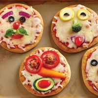 Funny Face Pizza for Kids - Recipes | Pampered Chef Canada ... image