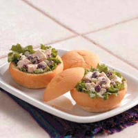Cranberry Chicken Salad Sandwiches Recipe: How to Make It image