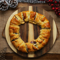 Cranberry And Brie Crescent Ring Recipe by Tasty image