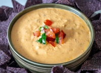 Spicy Queso Dip | Mexican Please image