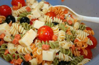 Easy party pasta salad - Recipe Petitchef image
