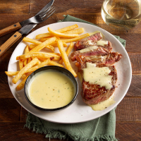 Quick Bearnaise Sauce Recipe: How to Make It image