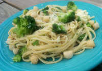 Linguine With Broccoli and Bay Scallops Recipe - Food.com image