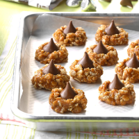 No-Bake Cookie Butter Blossoms Recipe: How to Make It image