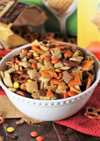 WHAT ARE THE BROWN PIECES IN CHEX MIX RECIPES