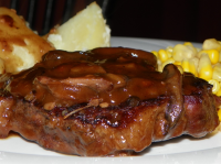 Sirloin Steak With Mushroom Gravy Recipe - Food.com image