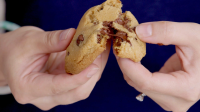 How to make the perfect chocolate chip cookie, according ... image