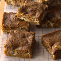Chocolate Cannoli Cake Recipe: How to Make It image
